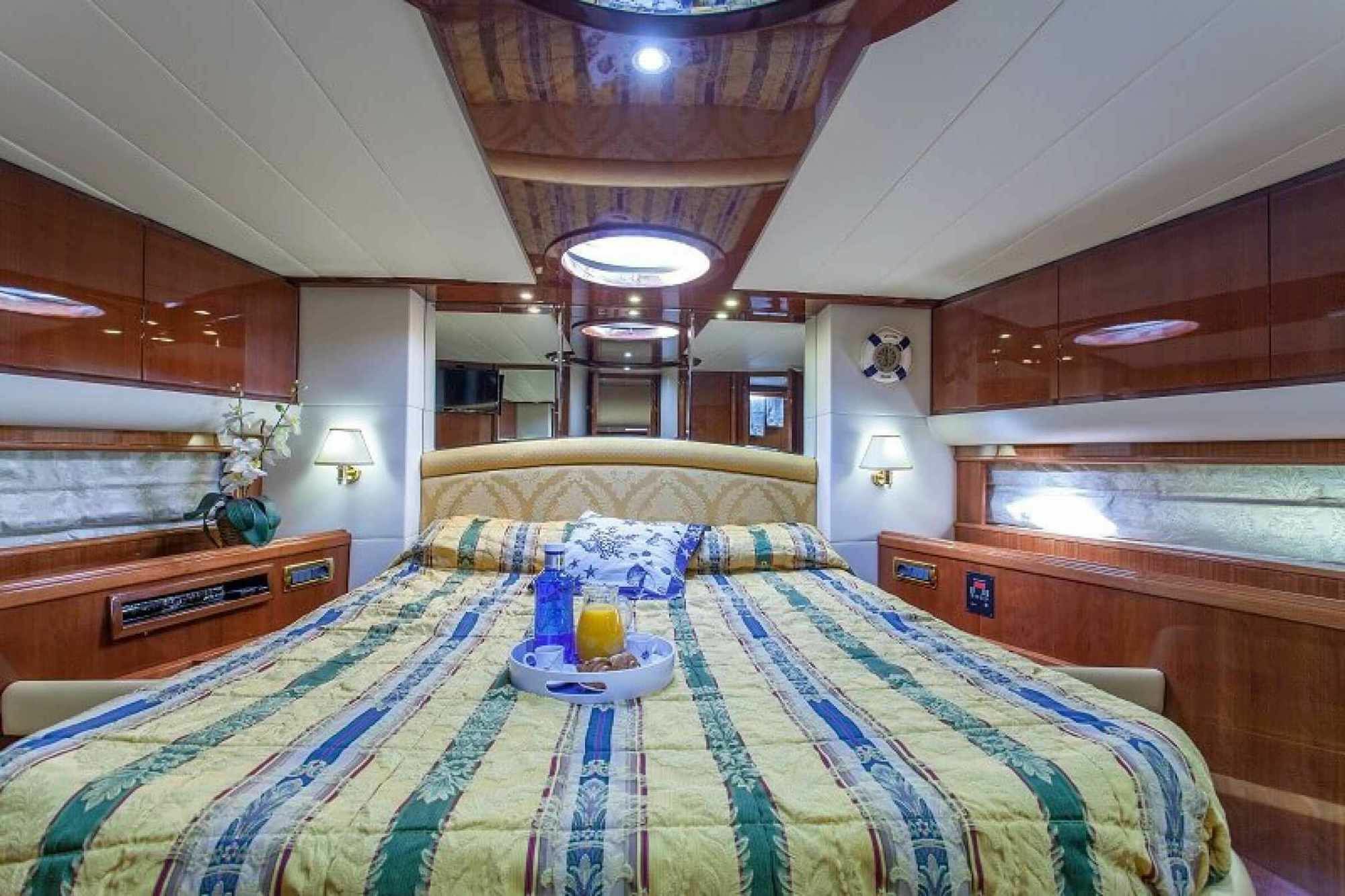Botel Divina Cidade de Ibiza